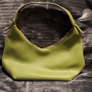 Classic Women's Shoulder Bag in Olive Green